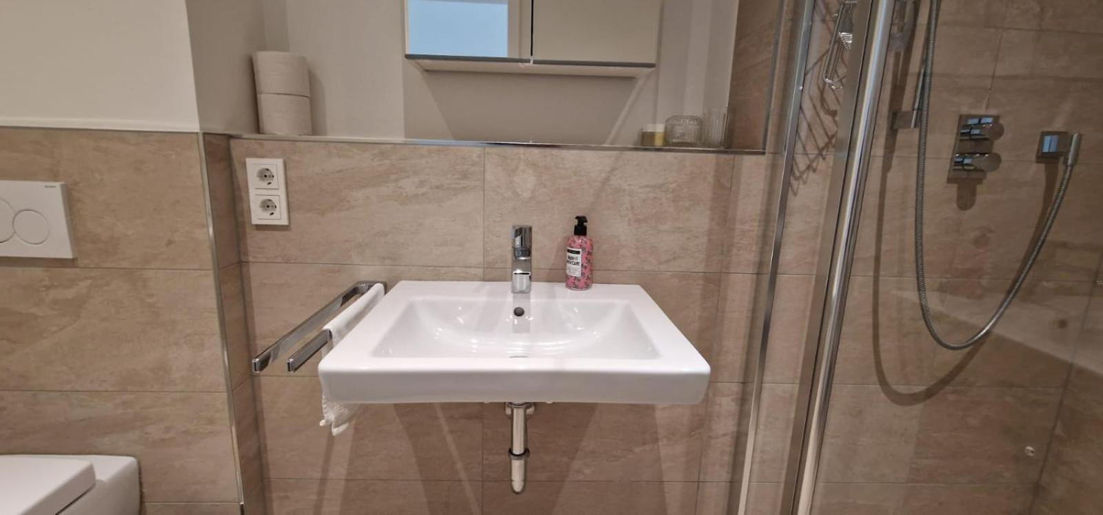 Appartement Beautiful In Kirchberg